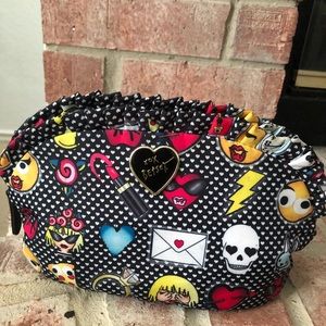 Betsey Johnson Emoji Cosmetic/Pencil Bag😍💋🎀💍💄